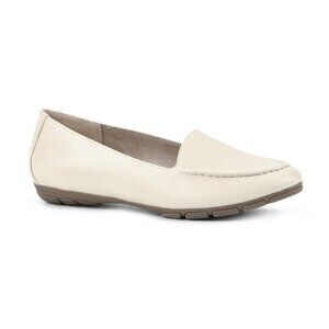 Cliffs by White Mountain Women's Gracefully Flats  9M, Buttercream